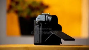 Sony Alpha A7ii Body, Silicon Case and 2 Battery