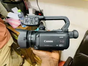 Canon 1080p Video Camera Xa20