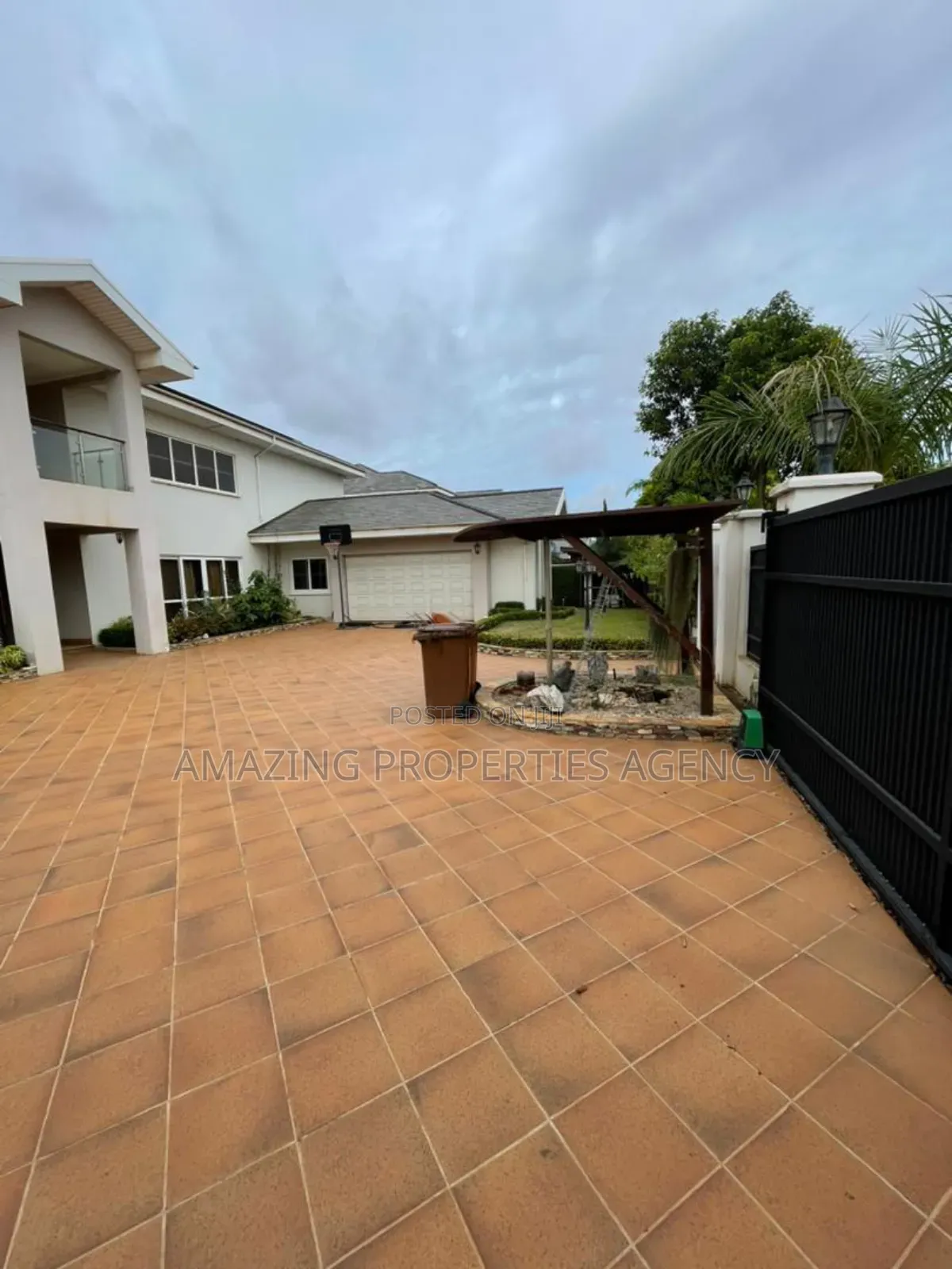 4bdrm House in Airport Residential Area for rent