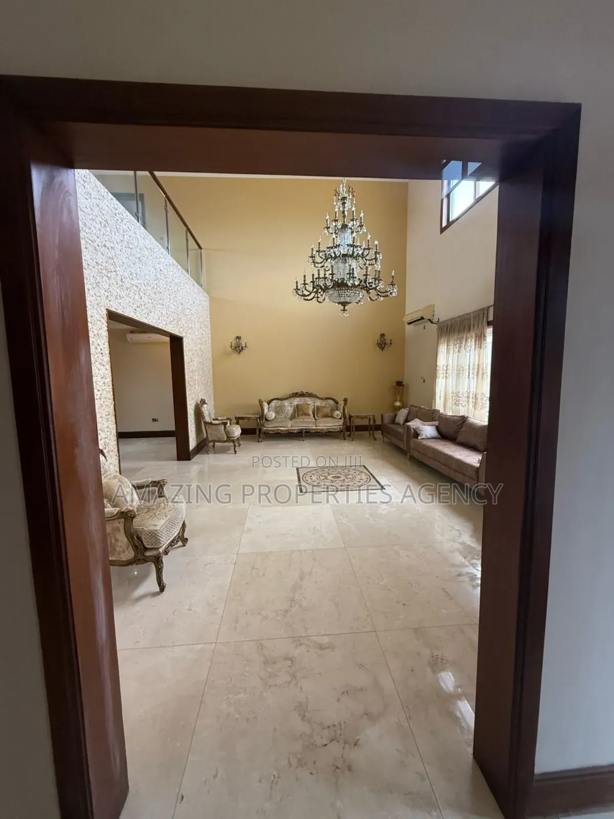4bdrm House in Airport Residential Area for rent