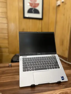 Laptop Dell Latitude 5330 16GB Intel Core I5 SSD 256GB