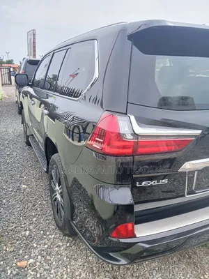 Lexus LX 570 (5 seats) AWD 2018 Black
