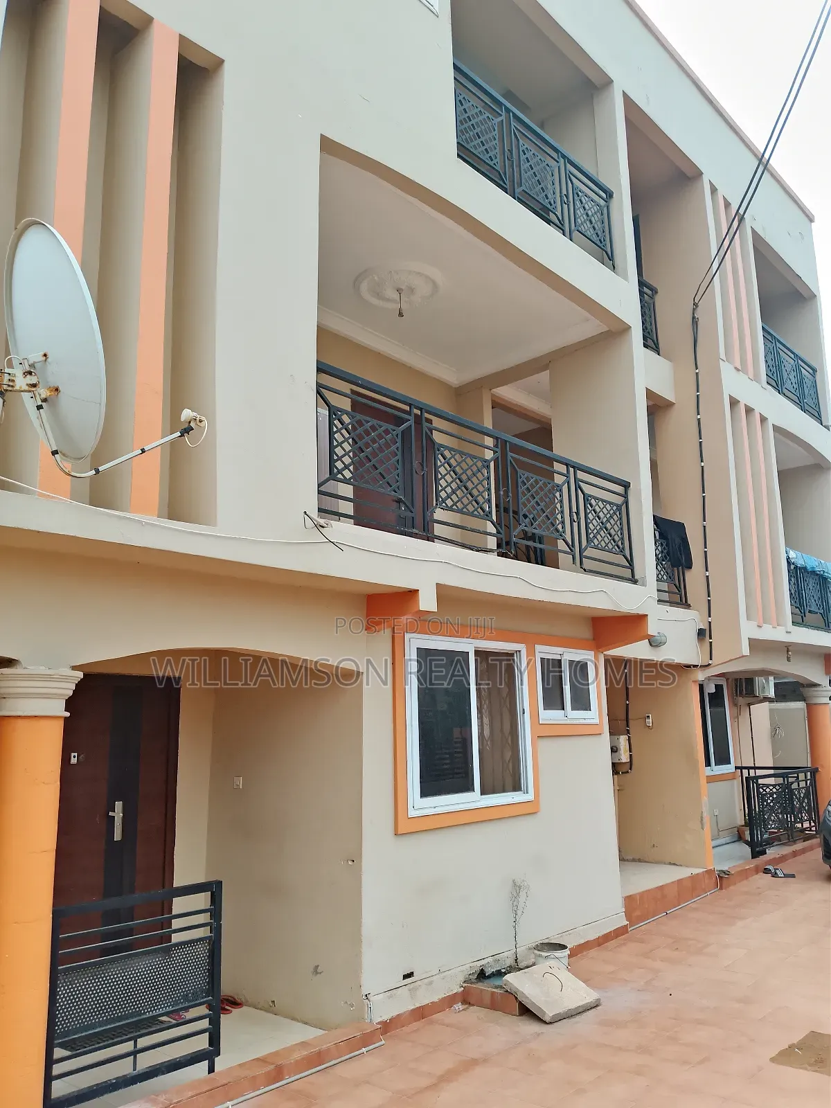 3bdrm Apartment in Community 18 Area, Spintex for rent