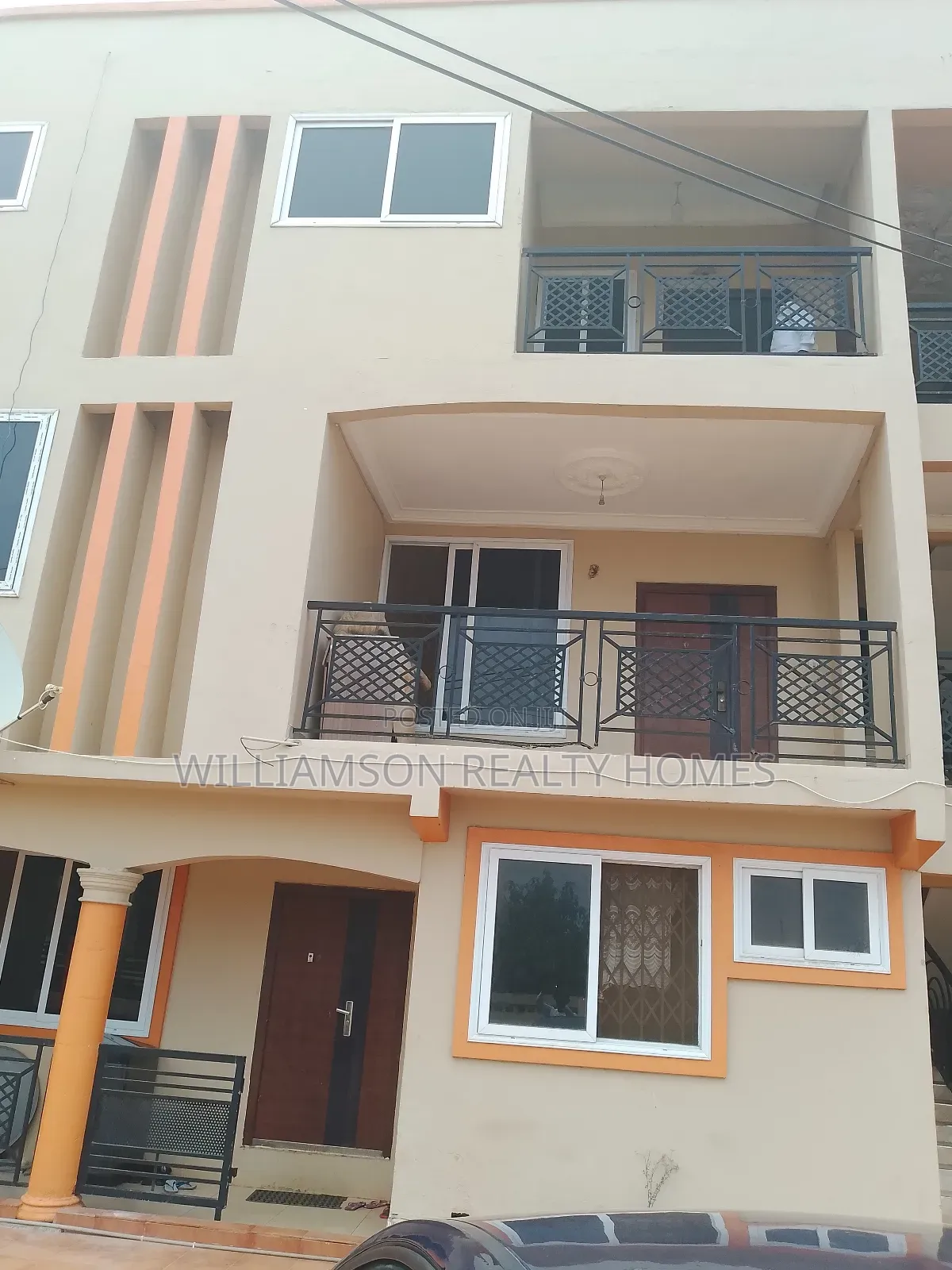 3bdrm Apartment in Community 18 Area, Spintex for rent