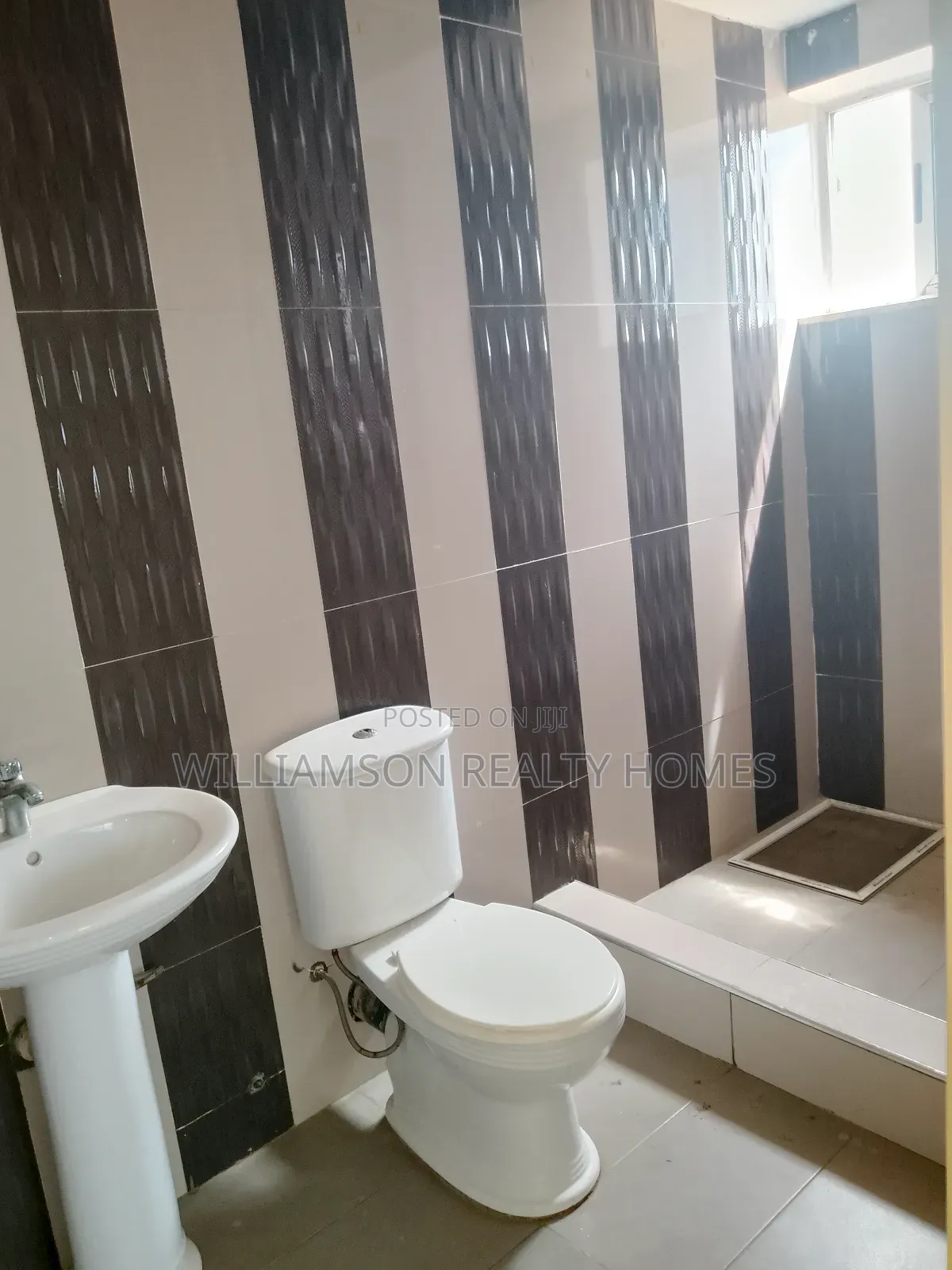 3bdrm Apartment in Community 18 Area, Spintex for rent