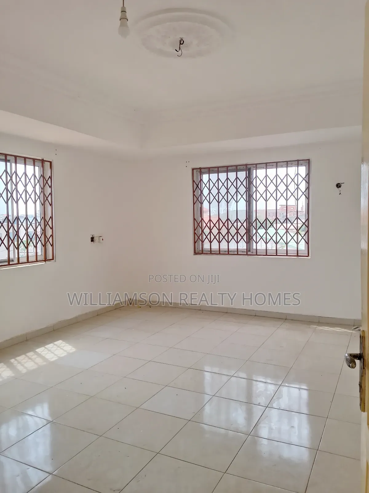3bdrm Apartment in Community 18 Area, Spintex for rent