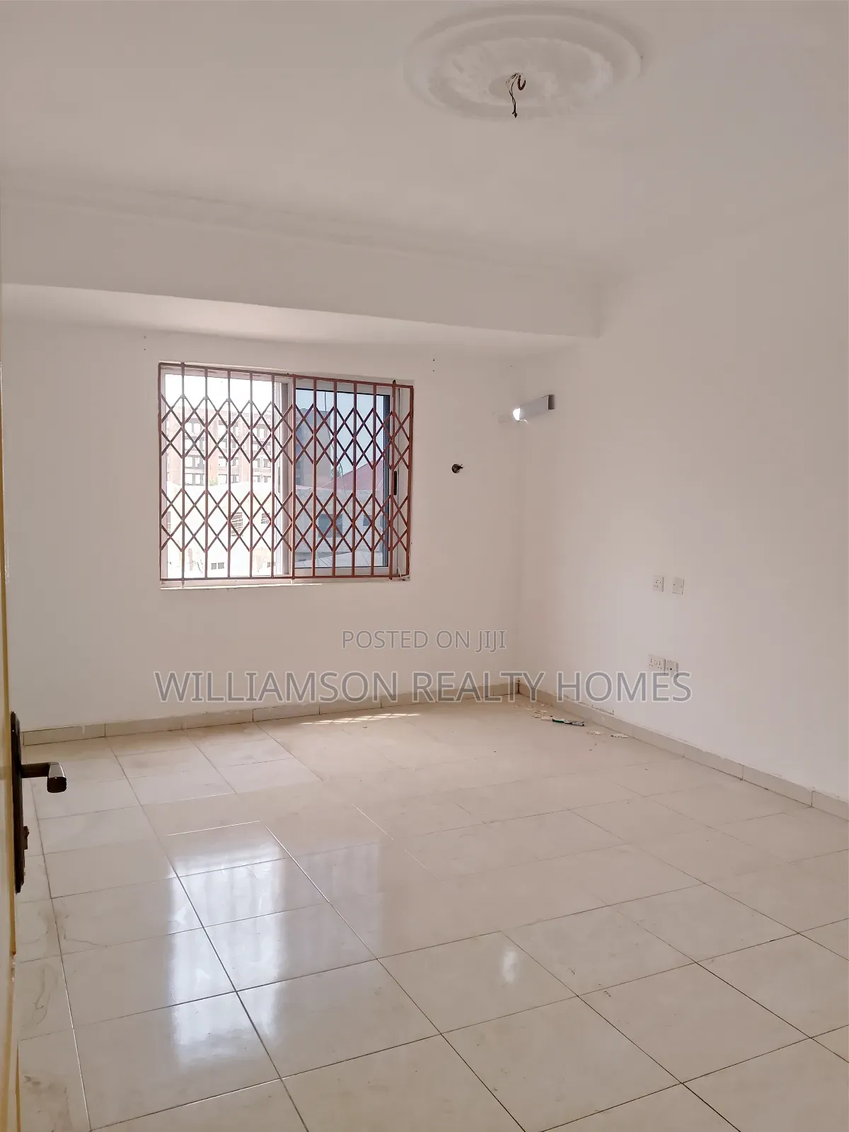 3bdrm Apartment in Community 18 Area, Spintex for rent
