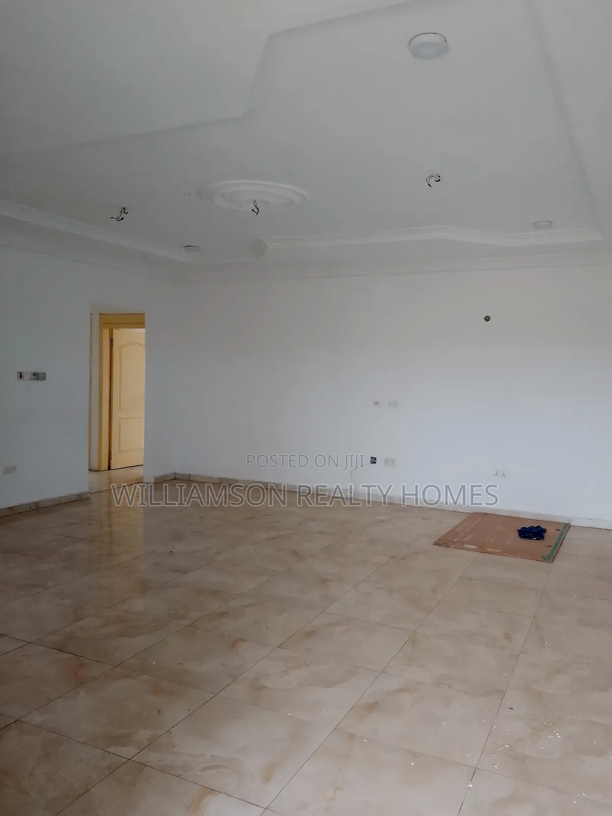 3bdrm Apartment in Community 18 Area, Spintex for rent