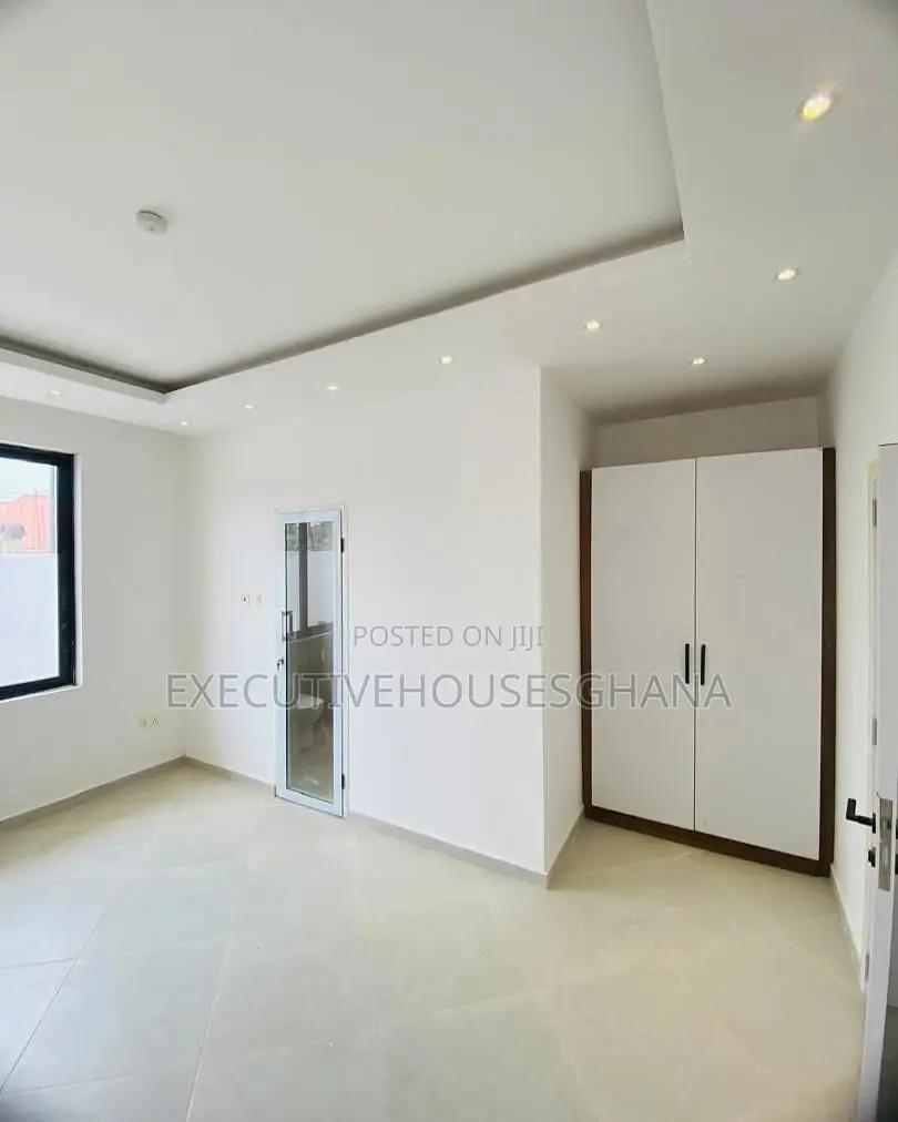 4bdrm House in Spintex for sale