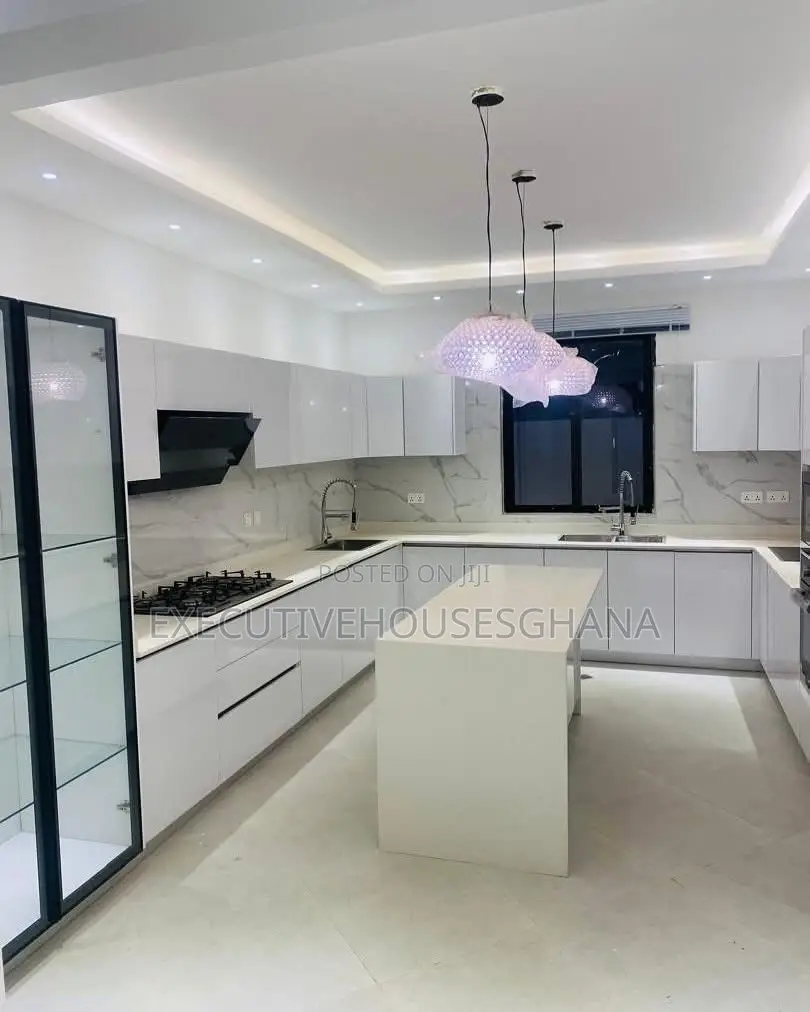 4bdrm House in Spintex for sale