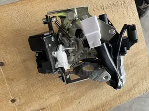 Toyota Venza Boot Lock