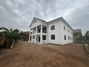 11bdrm House in Charclem Ventures Adjiriganor for sale