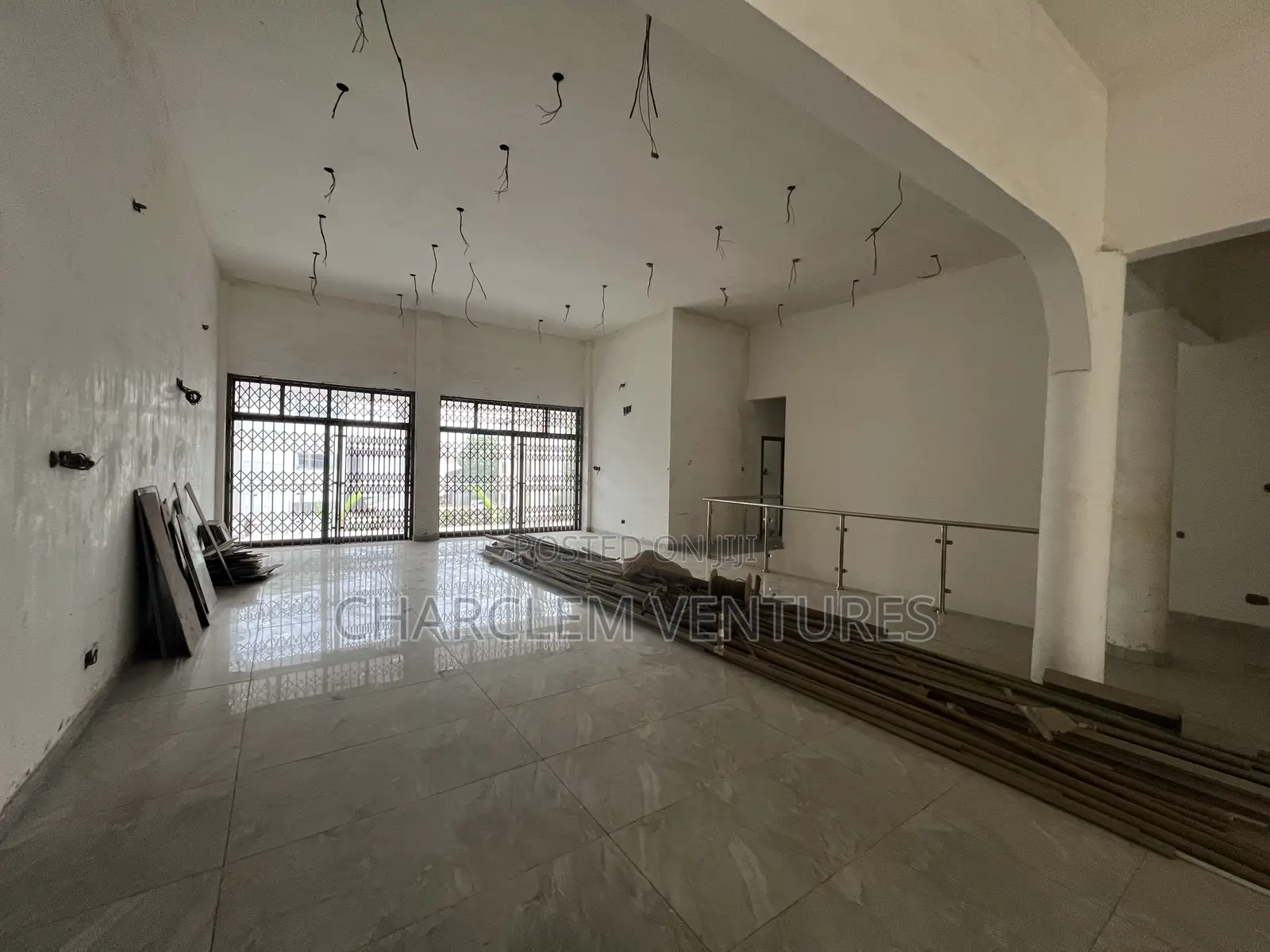 11bdrm House in Charclem Ventures Adjiriganor for sale