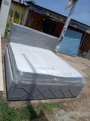 Queen Size Bed Frame With Mattress