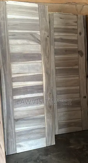 Beam Door / Panel Door / 33 And 27. / Mazonia
