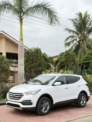Hyundai Santa Fe SE AWD 2018 White
