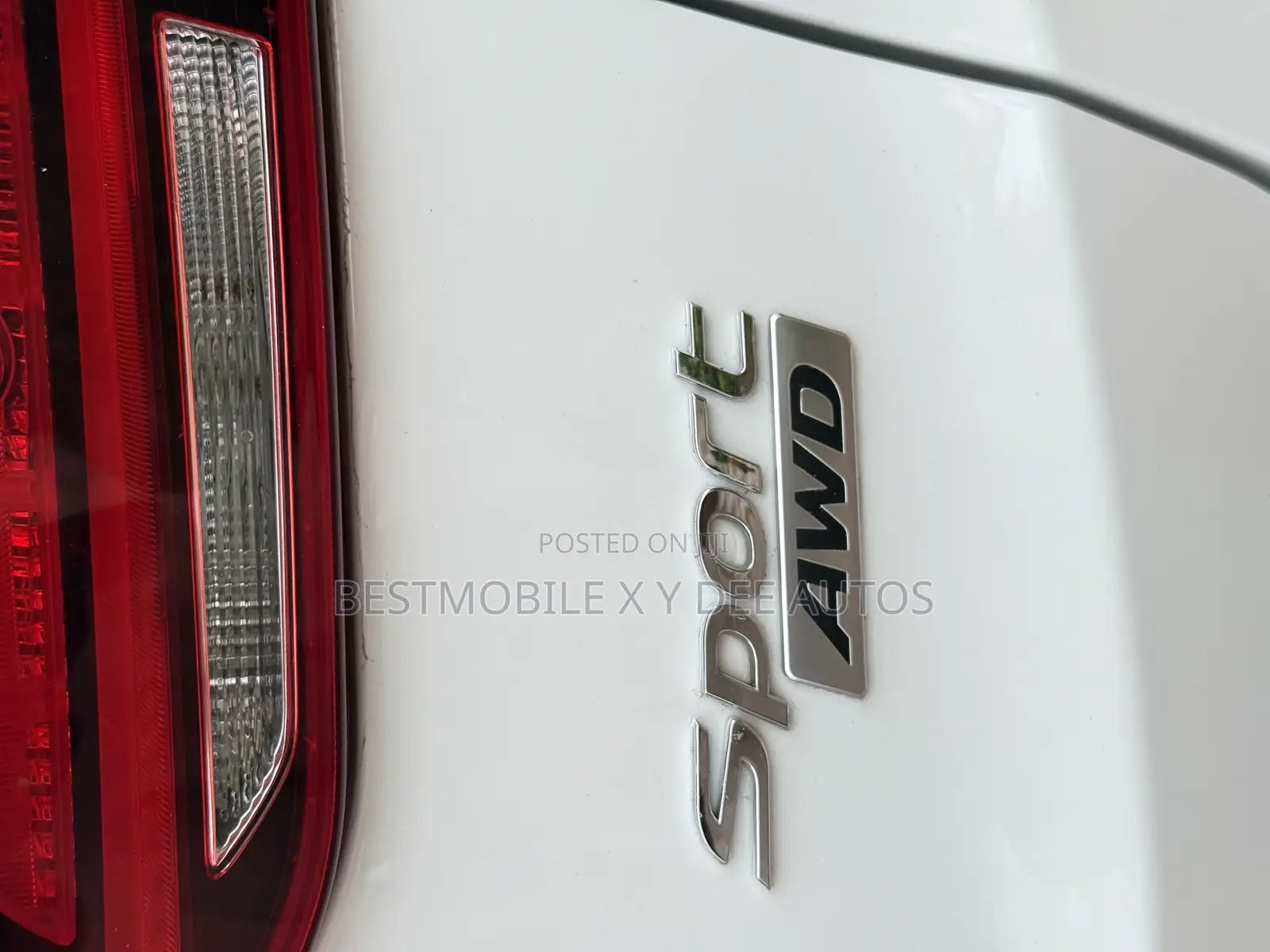 Hyundai Santa Fe SE AWD 2018 White