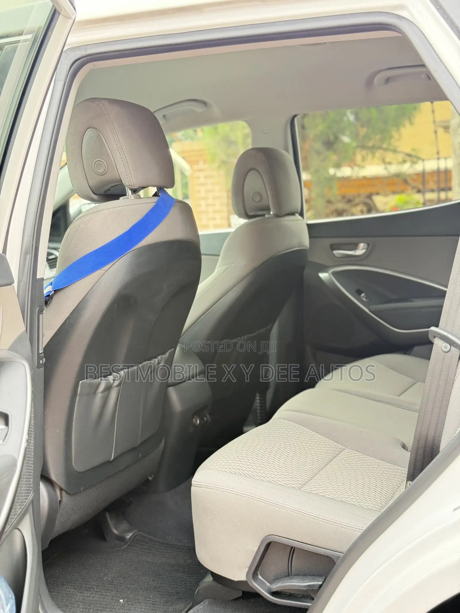 Hyundai Santa Fe SE AWD 2018 White
