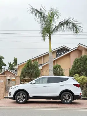Hyundai Santa Fe SE AWD 2018 White