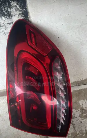 Mercedes Benz Glc 300 2023,2024 Taillight