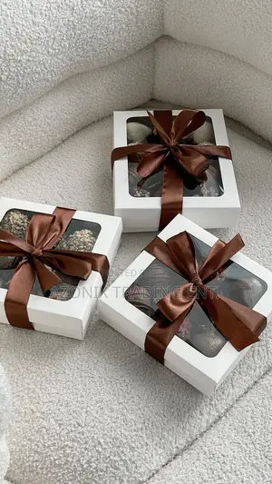 Customized and Plain Cake Boxes