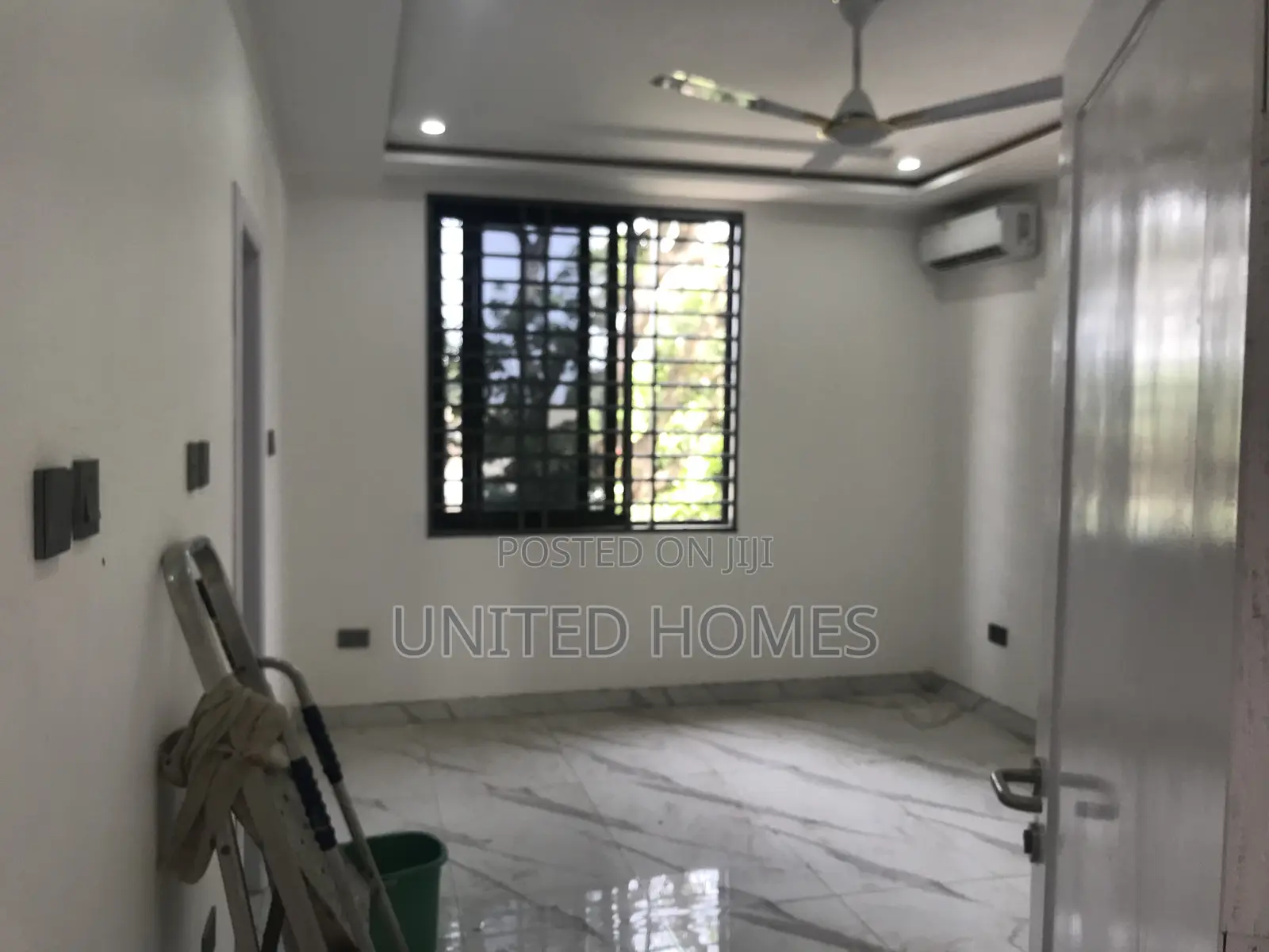 5bdrm House in Dansoman for sale