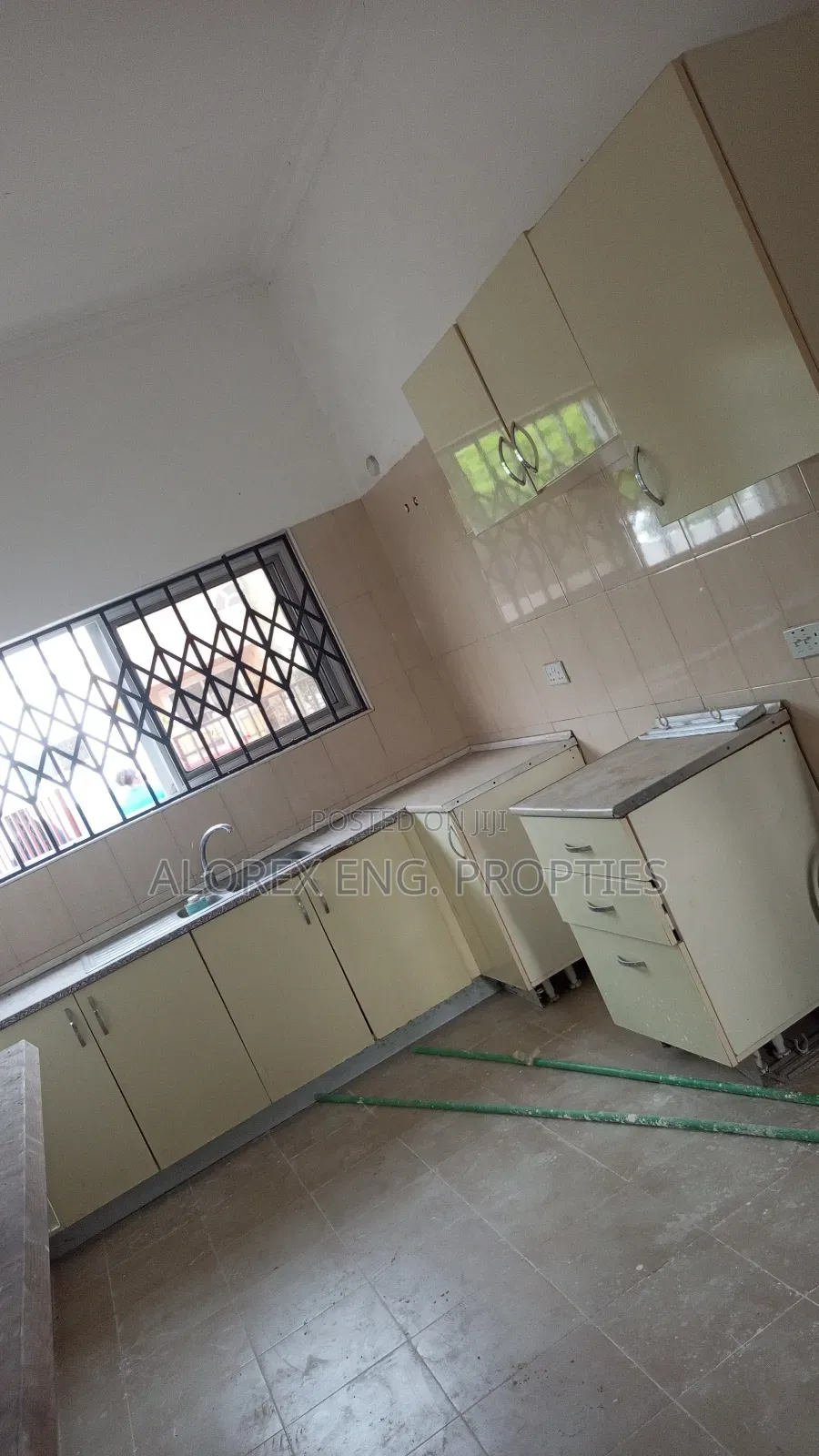 3bdrm House in Alorex Eng, Oyarifa for rent
