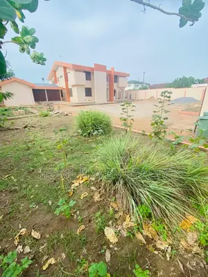 6bdrm House in North Legon for sale
