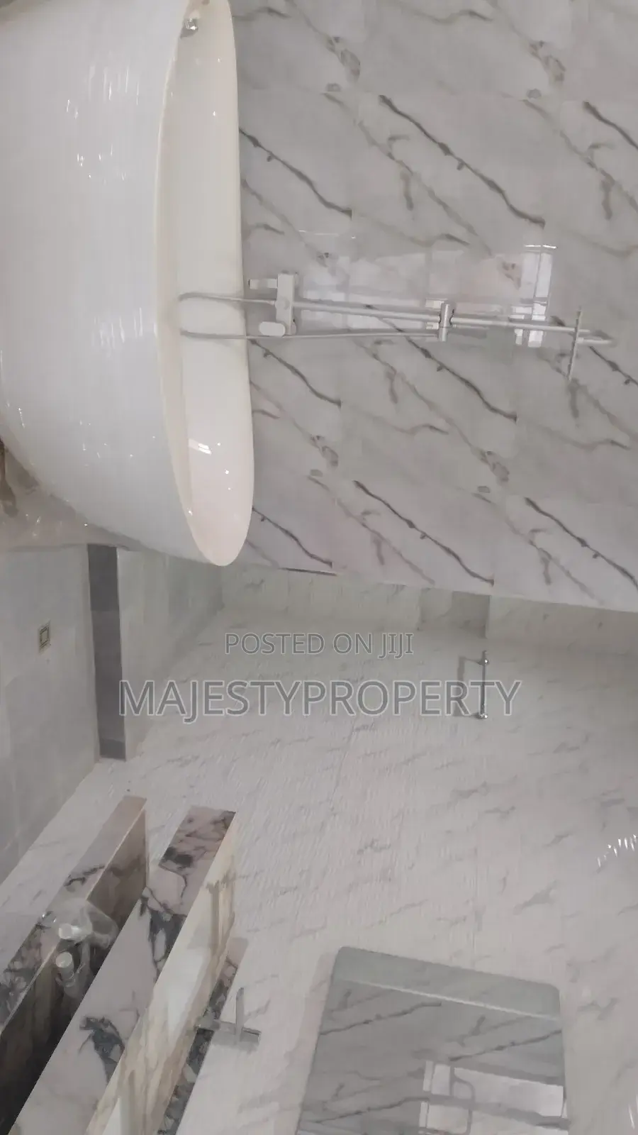 Newly Built 5bedrooms Self-Compound for Sale at Adiriganor