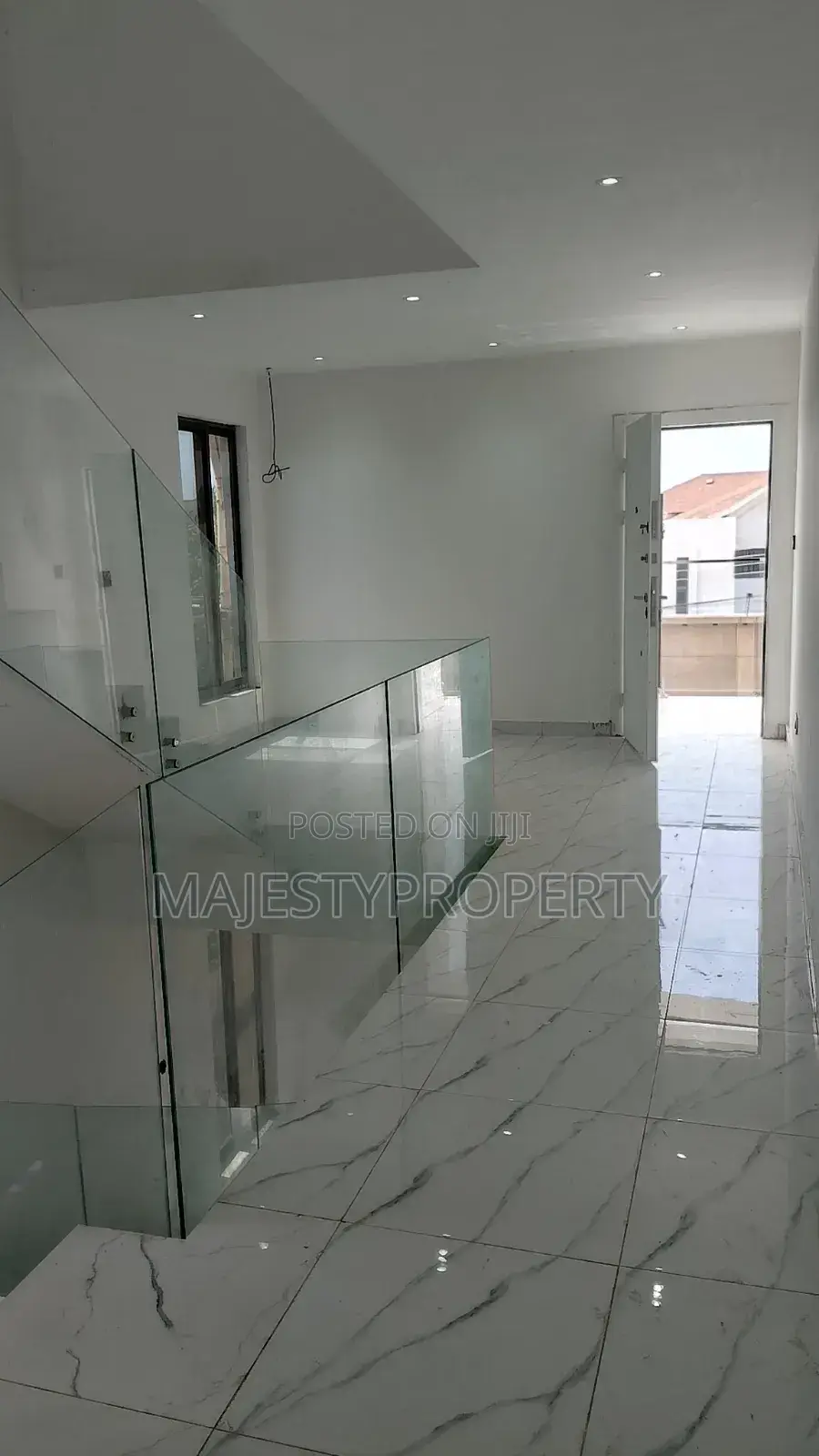 Newly Built 5bedrooms Self-Compound for Sale at Adiriganor