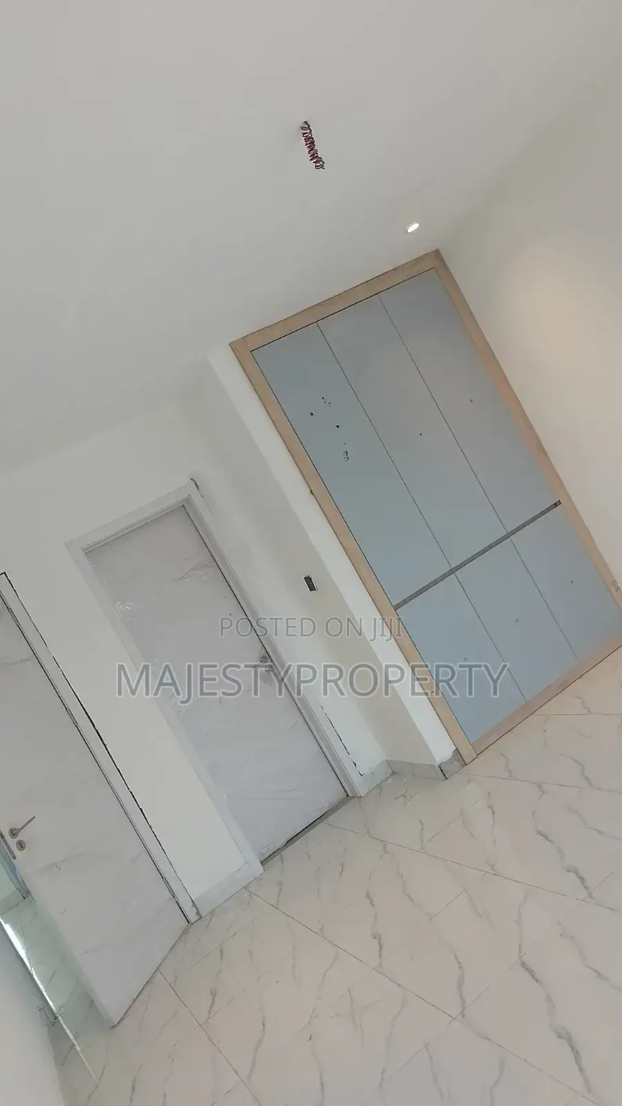 Newly Built 5bedrooms Self-Compound for Sale at Adiriganor