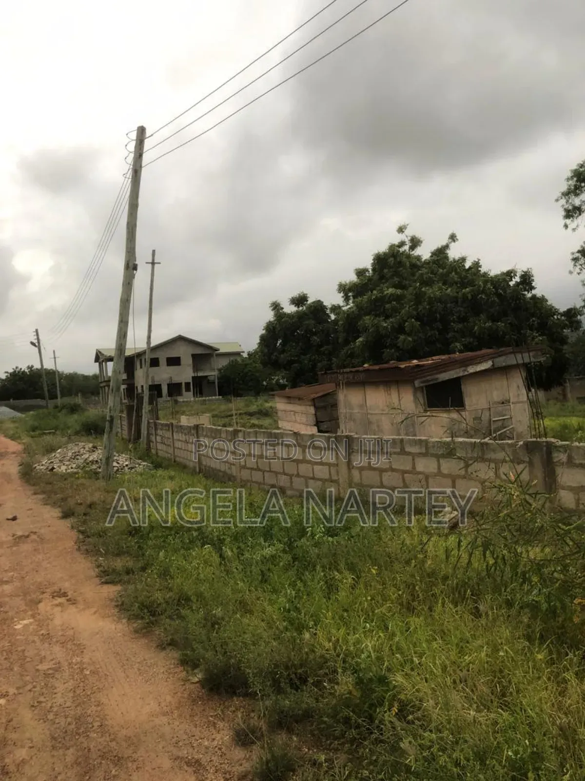 Two and Half Plots in Sakumono Estates