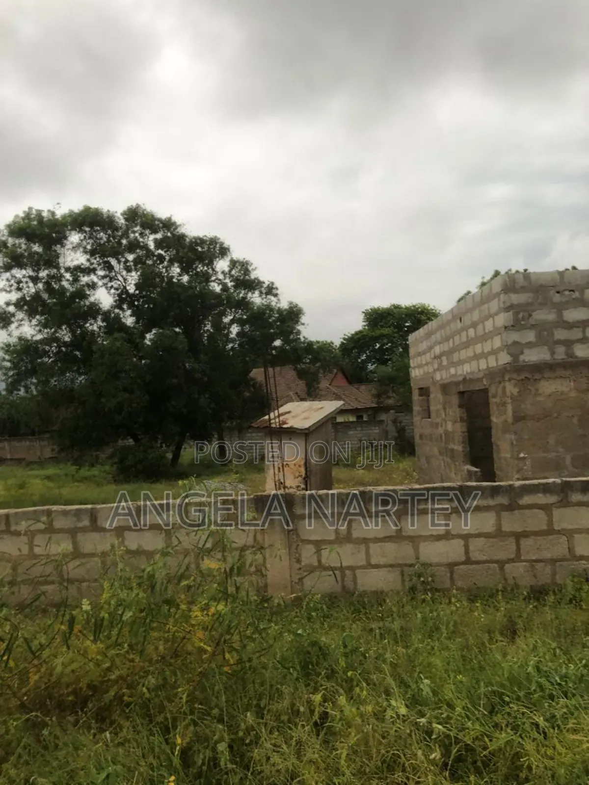 Two and Half Plots in Sakumono Estates