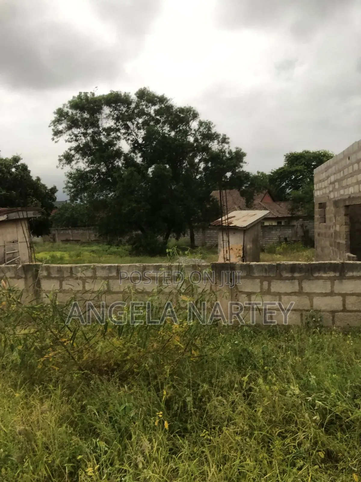 Two and Half Plots in Sakumono Estates