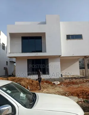 4bdrm House in Sakumono Estates for sale