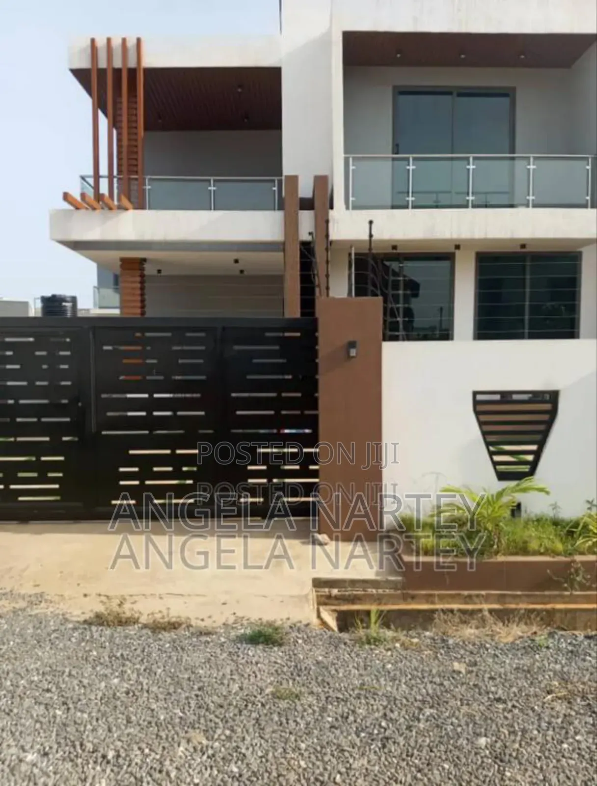 4bdrm House in Sakumono Estates for sale