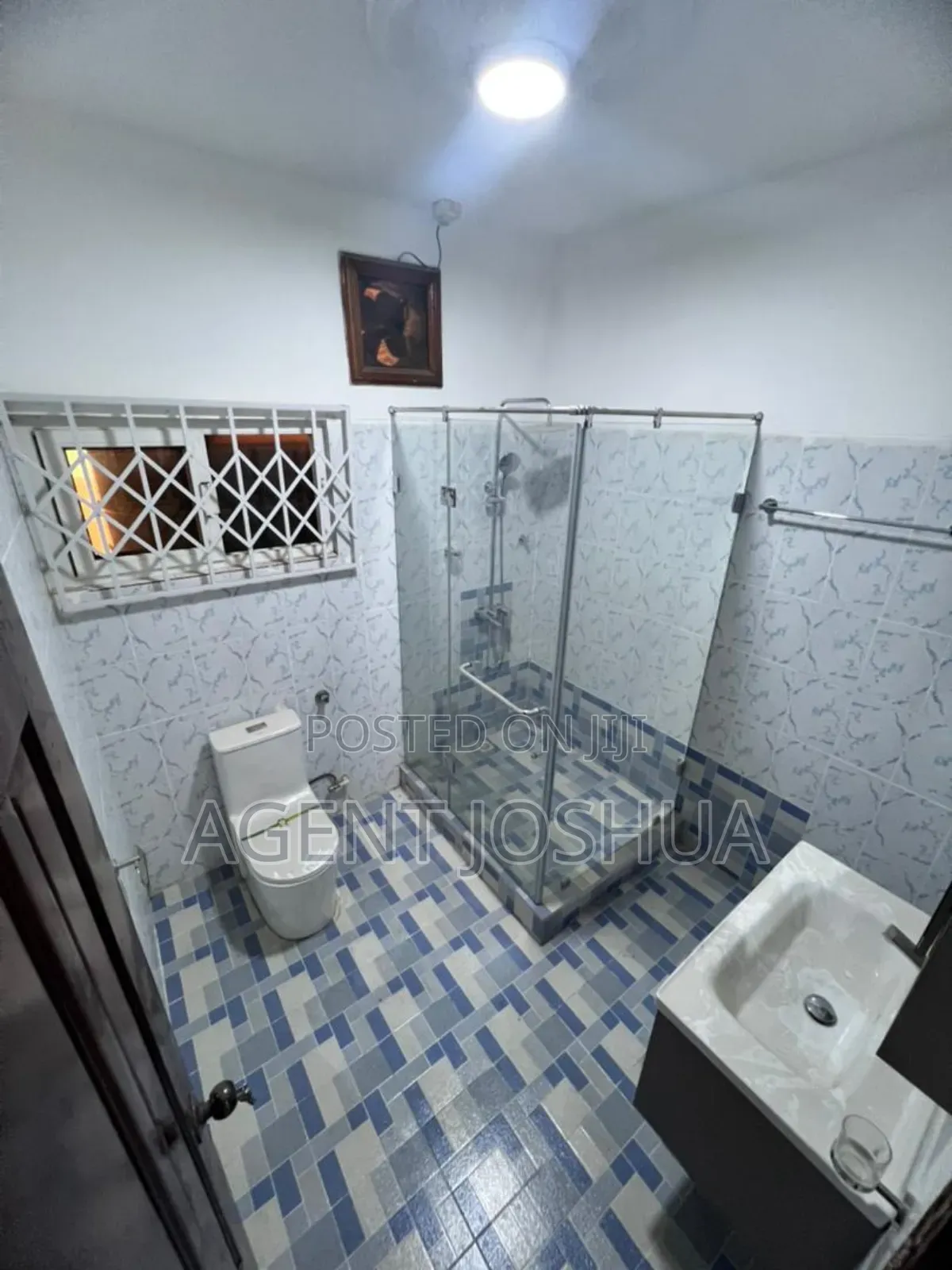 5bdrm House in Manet Court Estate, Spintex for rent