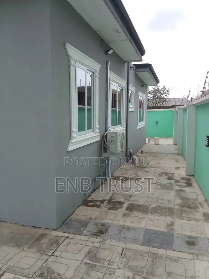 3bdrm House in Sarpeiman, Amasaman for sale