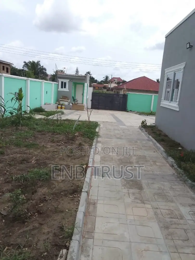 3bdrm House in Sarpeiman, Amasaman for sale