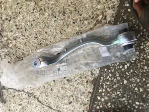Mercedes’ Benz E300 Lower Arm Set Available