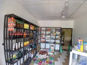4bdrm House in Owner, Nsawam Adoagyiri Municipal for sale