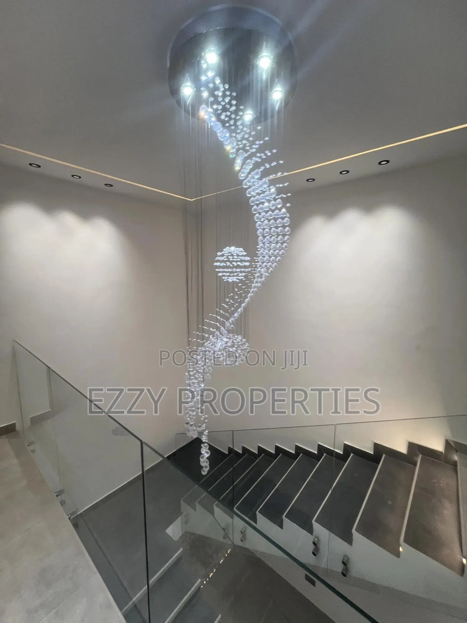 4bdrm Duplex in Lakeside Community 8, Ashaley Botwe for sale