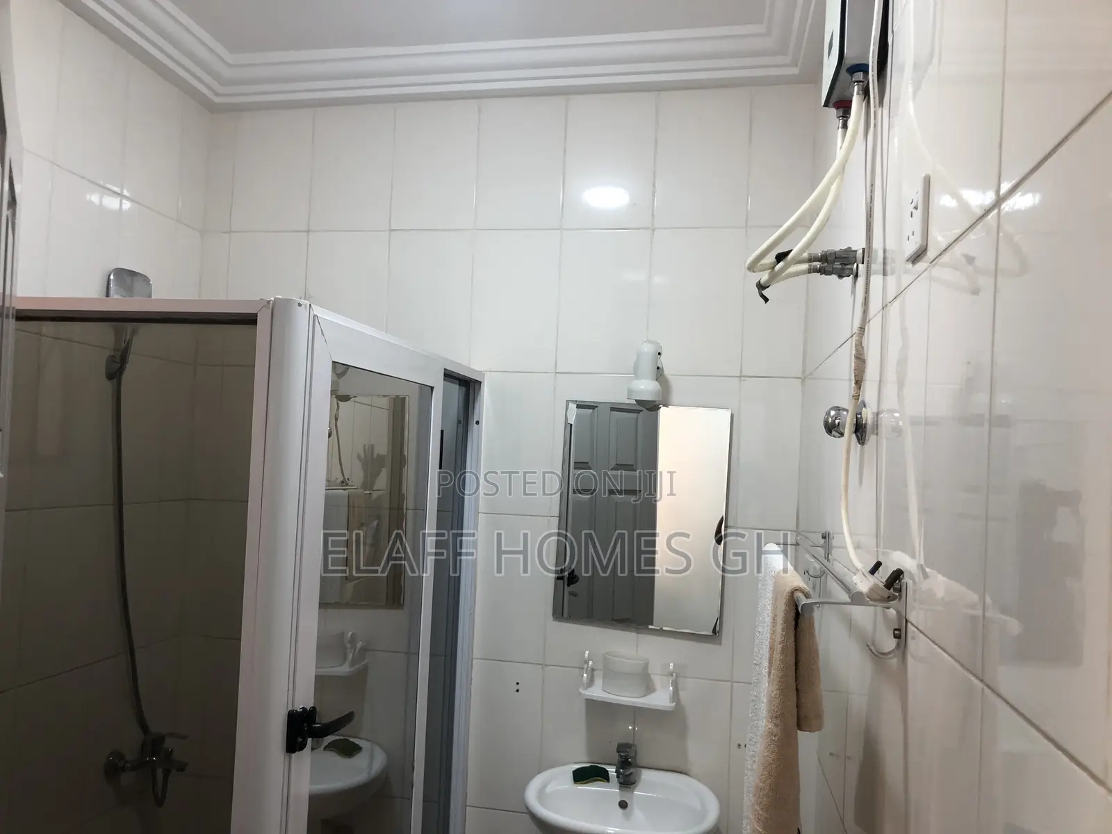 Furnished 2bdrm Apartment in Elaffhomesgh, Adjiriganor for rent