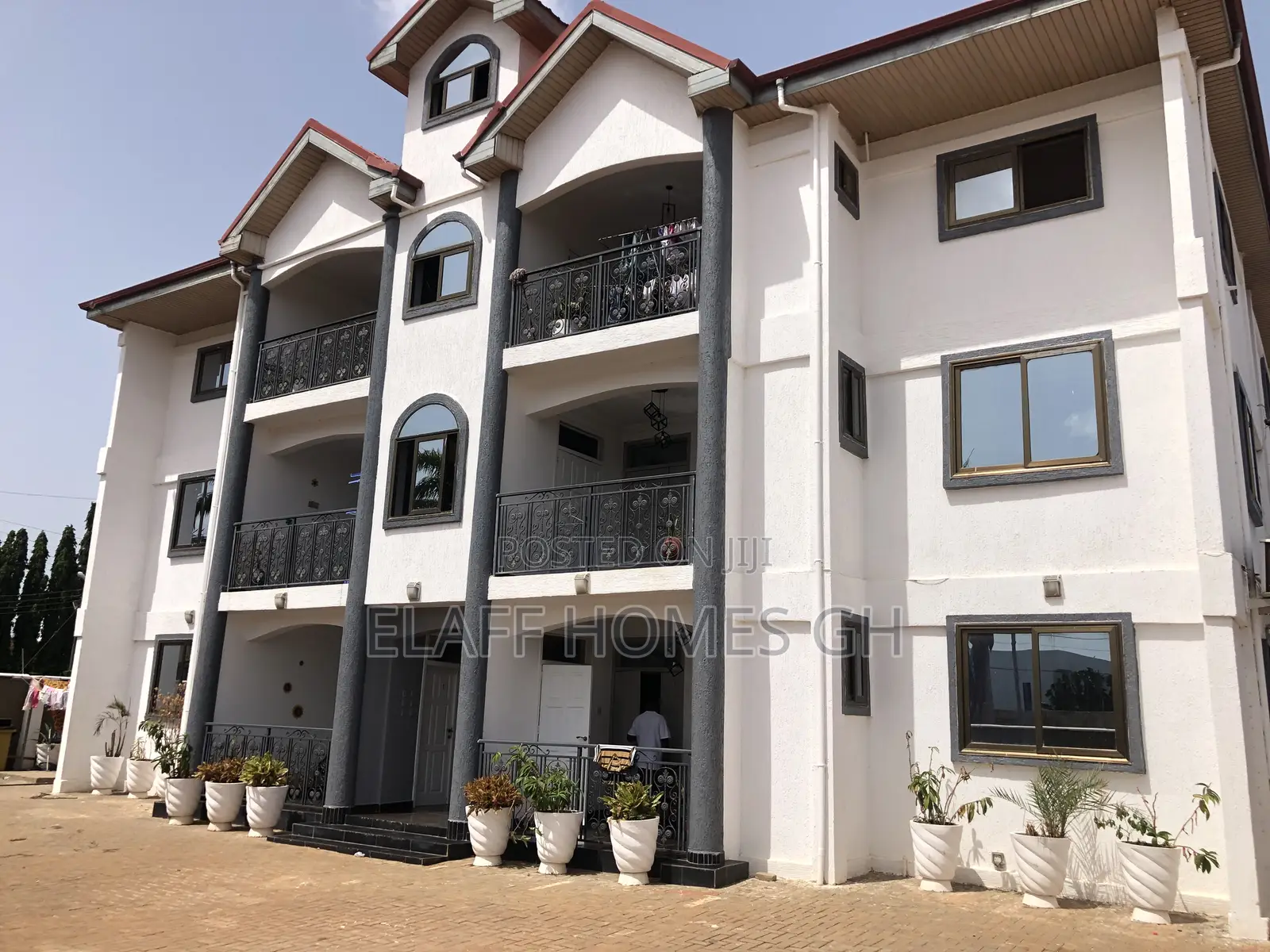 Furnished 2bdrm Apartment in Elaffhomesgh, Adjiriganor for rent