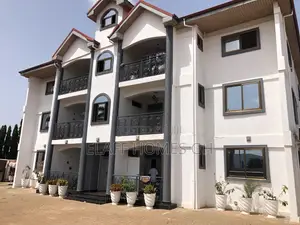 Furnished 2bdrm Apartment in Elaffhomesgh, Adjiriganor for rent