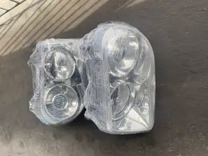 Chrysler 300 2007head Light