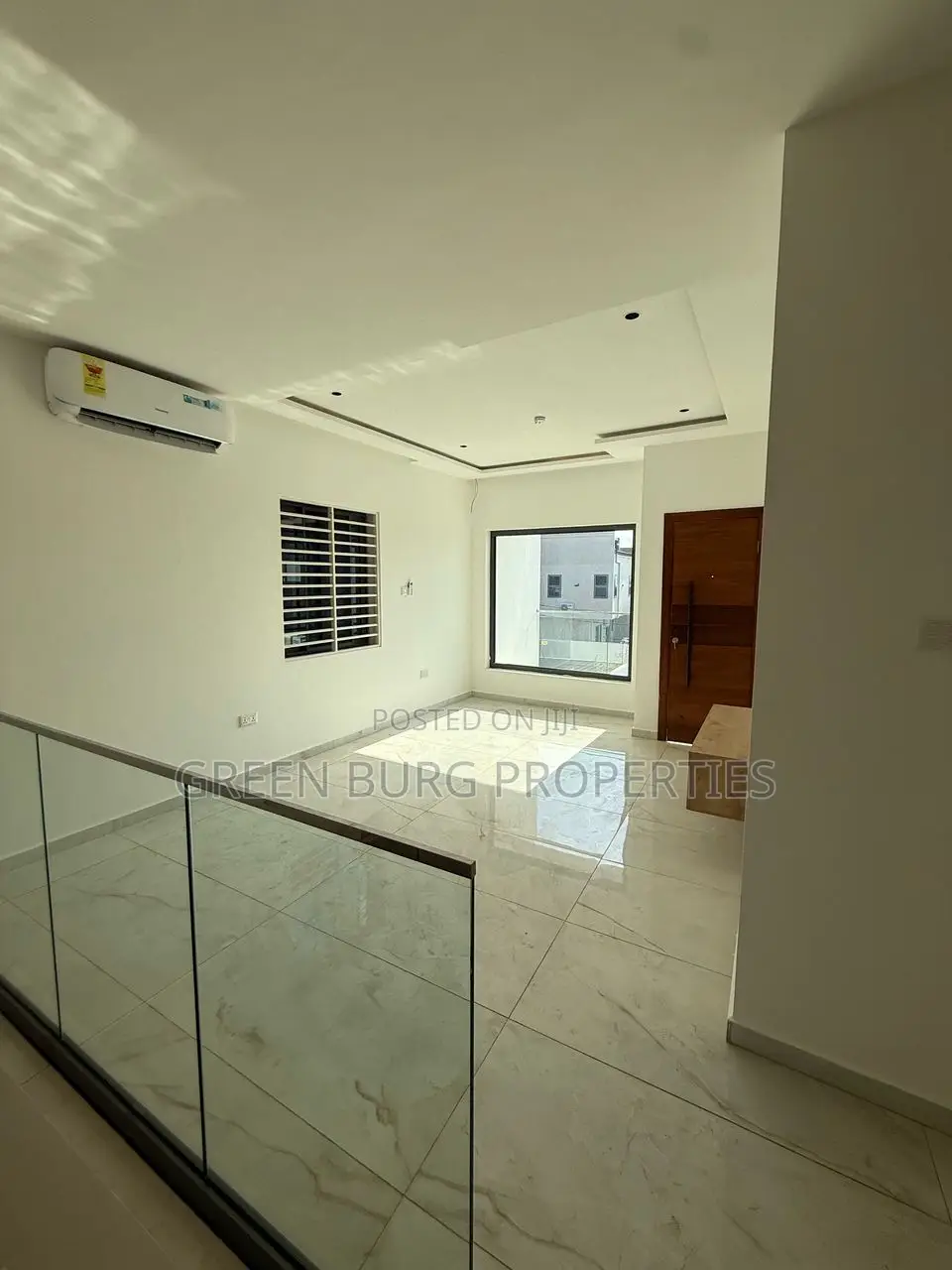 4bdrm House in Lake Side Estate for sale