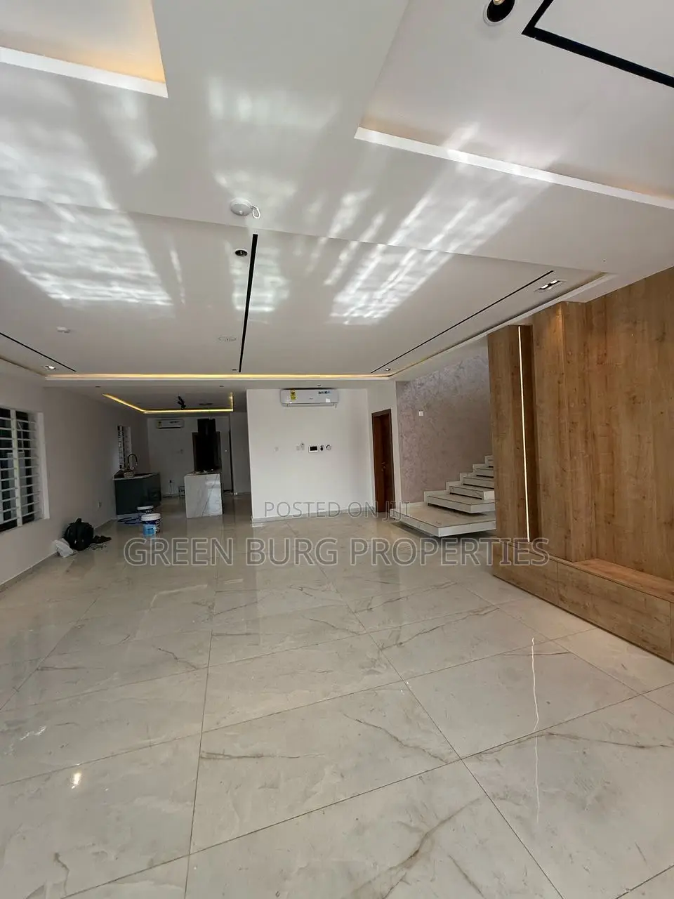 4bdrm House in Lake Side Estate for sale