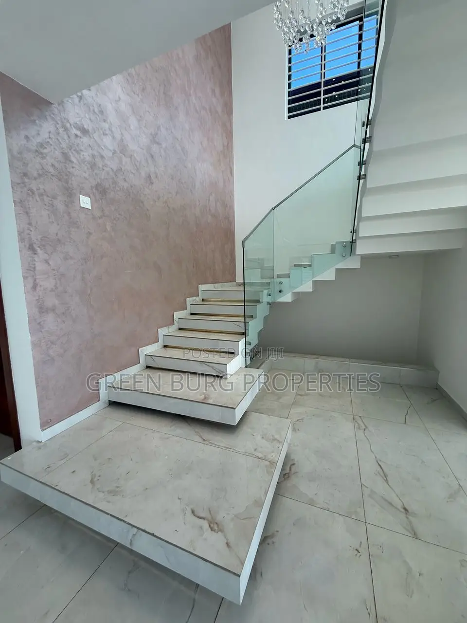 4bdrm House in Lake Side Estate for sale