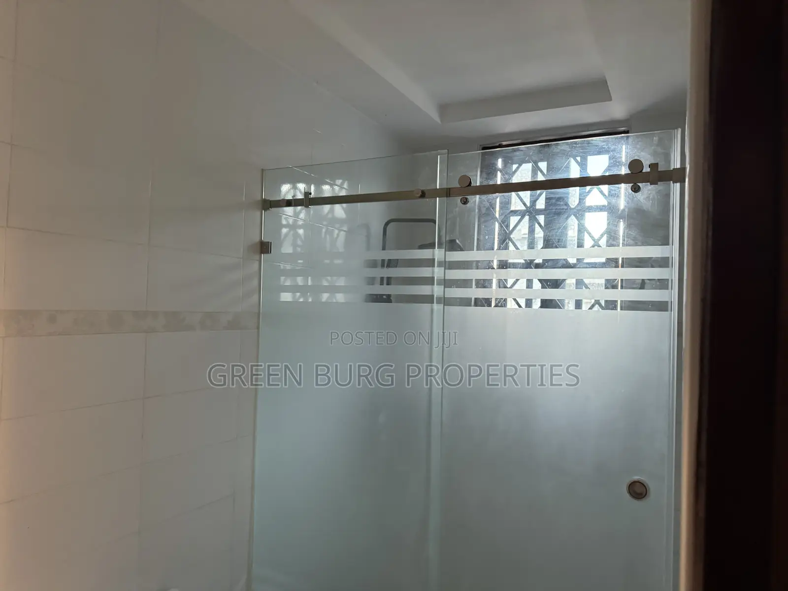 3bdrm Apartment in Adjiriganor for rent